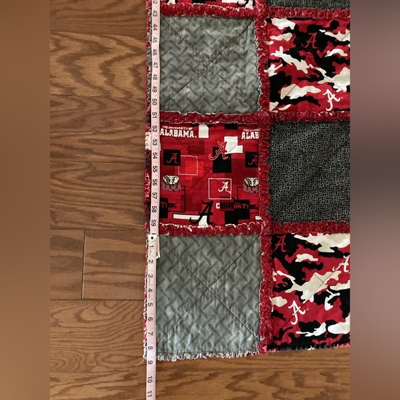Handmade University of Alabama Rag Quilt We Love You Daddy - Picture 9 of 12